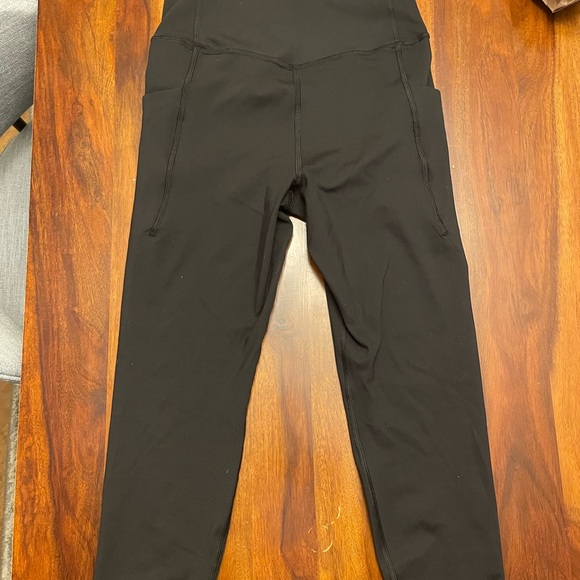 Cropped north face women’s leggings with pockets - Picture 2 of 3